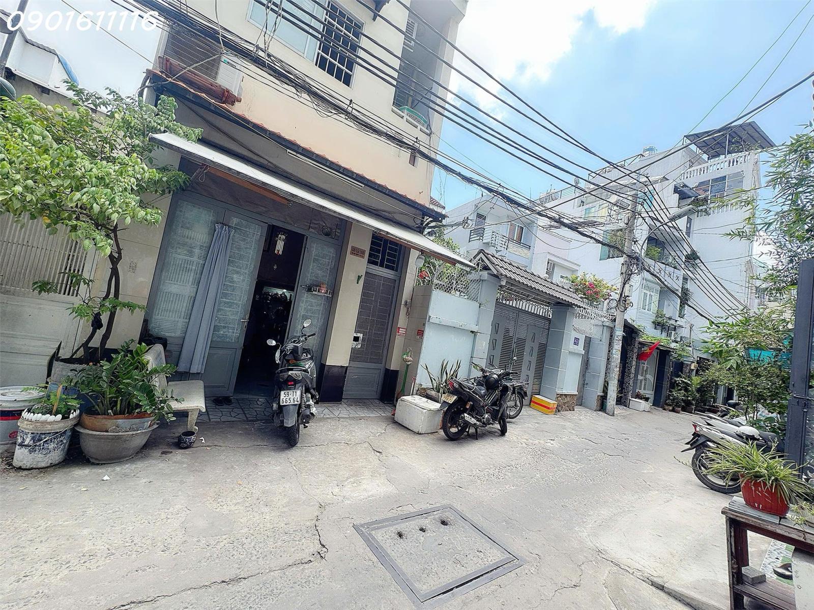 DUY NHẤT NHÀ BÁN NGANG LỚN 12M*30M MẶT TIỀN HẺM XE HƠI ĐƯỜNG TÔN THẤT THUYẾT, QUẬN 4 - * Liên hệ 15980588