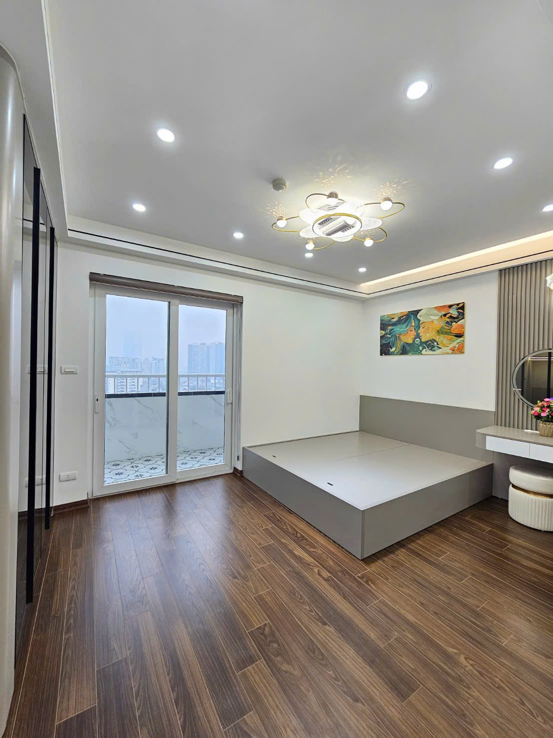 Bán nhà mặt ngõ Hoàng Quốc Việt phù hợp làm văn phòng 15980624