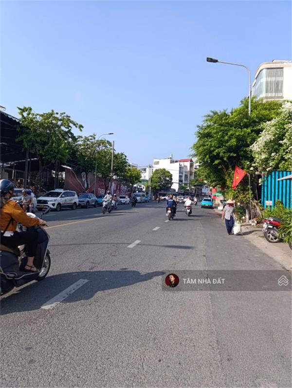 Hàng Hiếm !  Mặt tiền kinh doanh - Dương Quảng Hàm & Nguyễn Văn Lượng - Đỗ xe hơi vô tư + 4 tầng 15980627