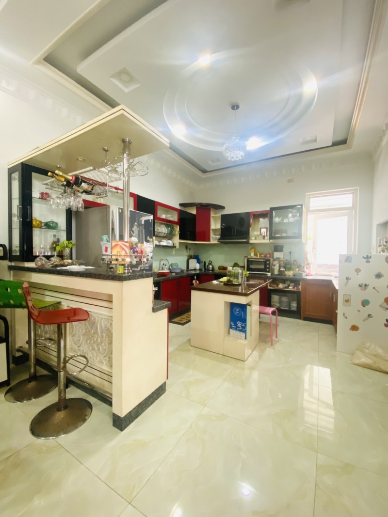 Bán Biệt Thự đường số 14, Bình Trưng Tây, Q2, TP HCM. DT 310m2, 3 tầng, Sổ Hồng. Giá  26.9 Tỷ - 15980628