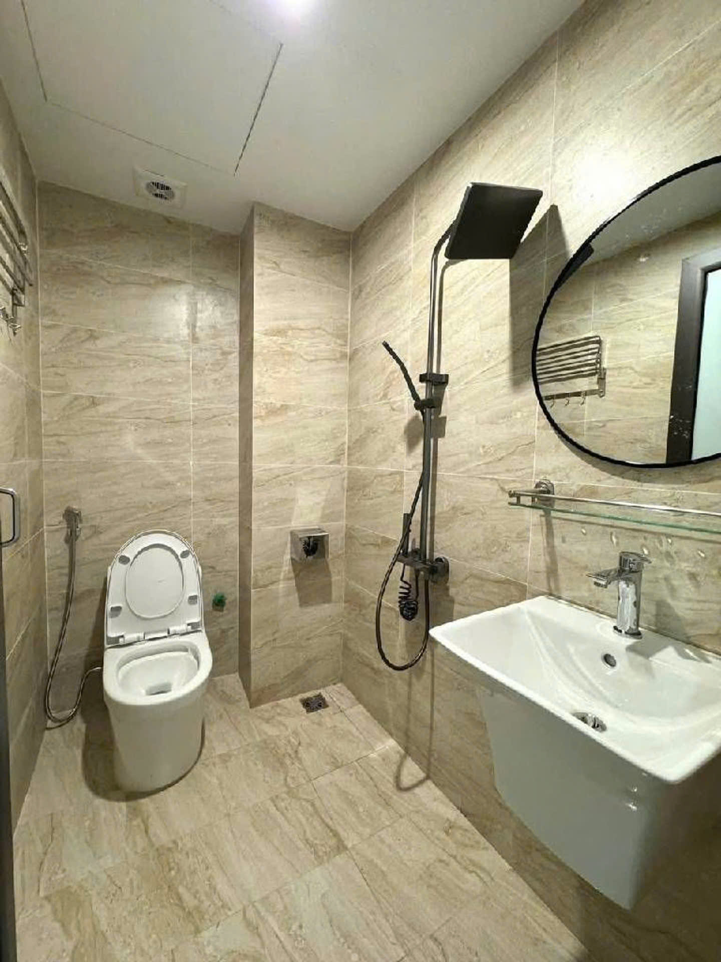 NHÀ KHƯƠNG TRUNG – 8 PHÒNG NGỦ – NGÕ NÔNG GẦN NGÃ TƯ SỞ 15980713