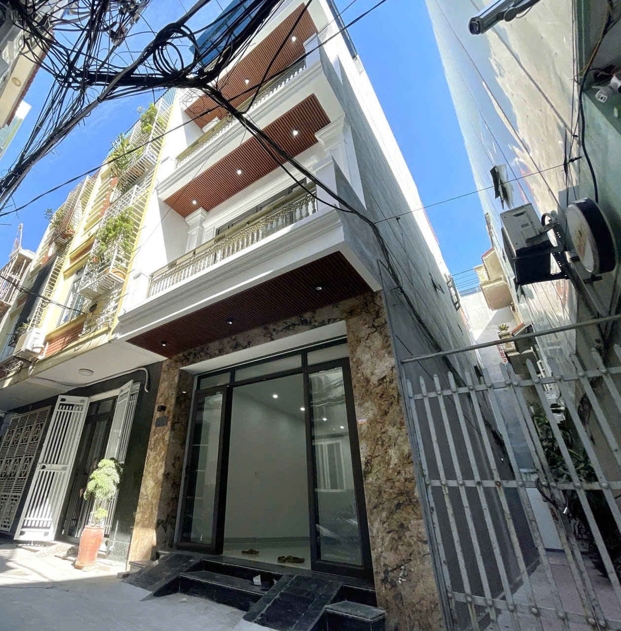 Nhà mặt ngõ Thiên Lôi - Vĩnh Cát - 50m 4 tầng - ô.tô vào nhà - gần AEON 15980716