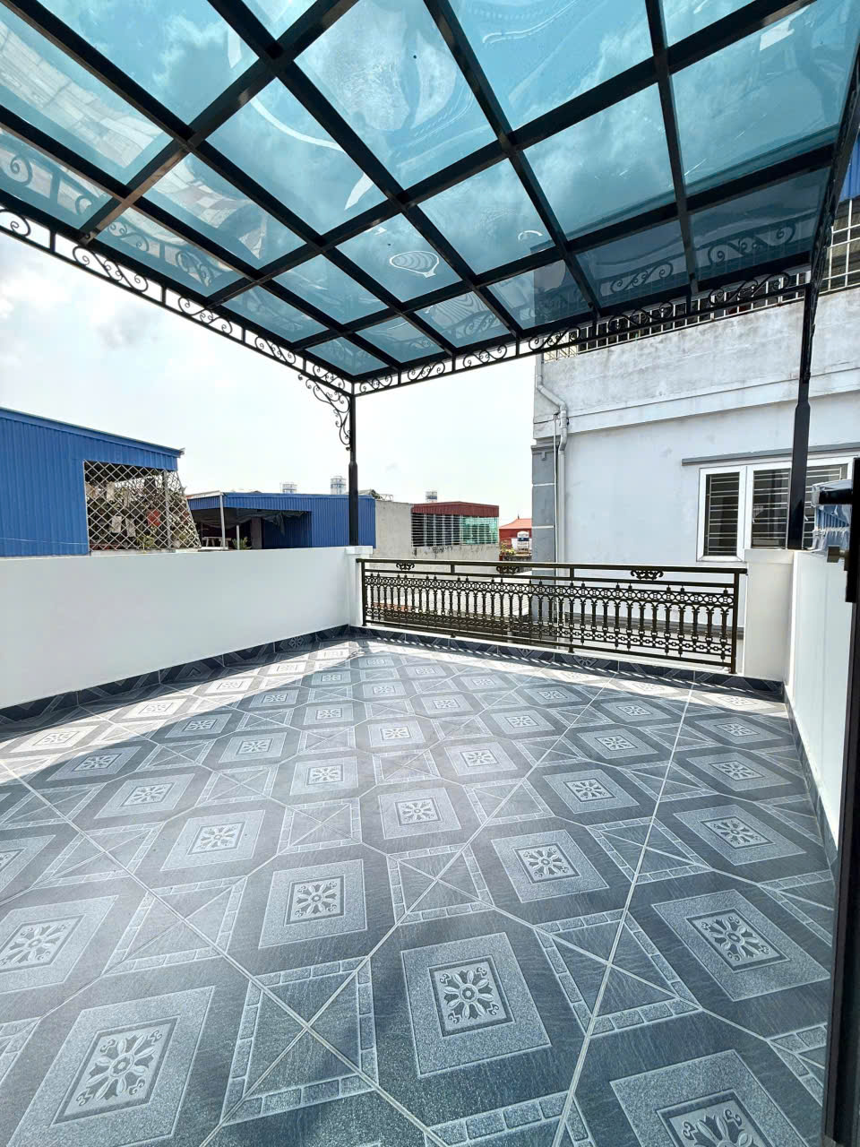 Nhà mặt ngõ Thiên Lôi - Vĩnh Cát - 50m 4 tầng - ô.tô vào nhà - gần AEON 15980716