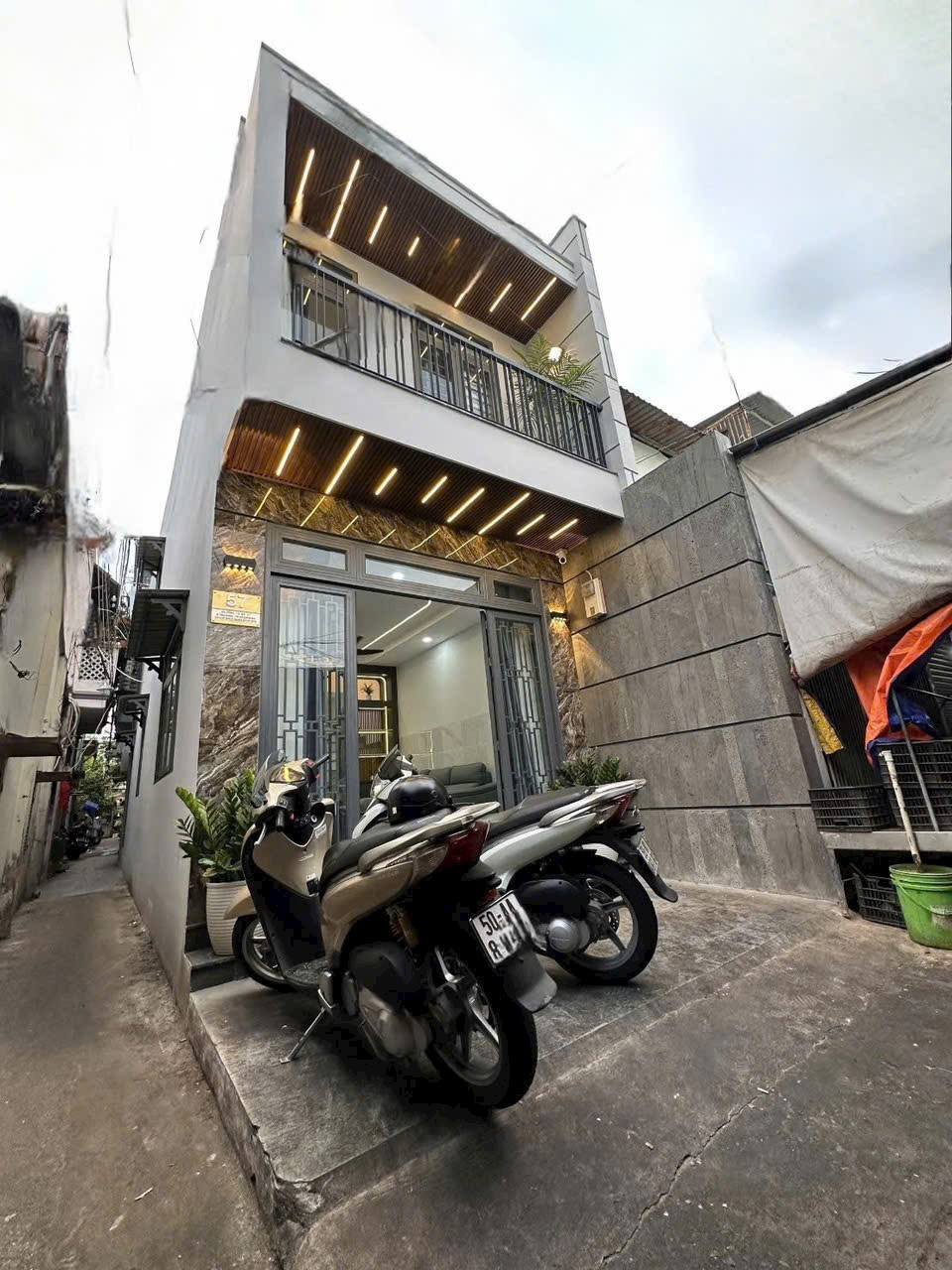 NHÀ QUẬN 7 GẦN LOTTET MART - KẾ BÊN CHỢ TÂN QUY, QUẬN 7 - 6,2 TỶ 15980733