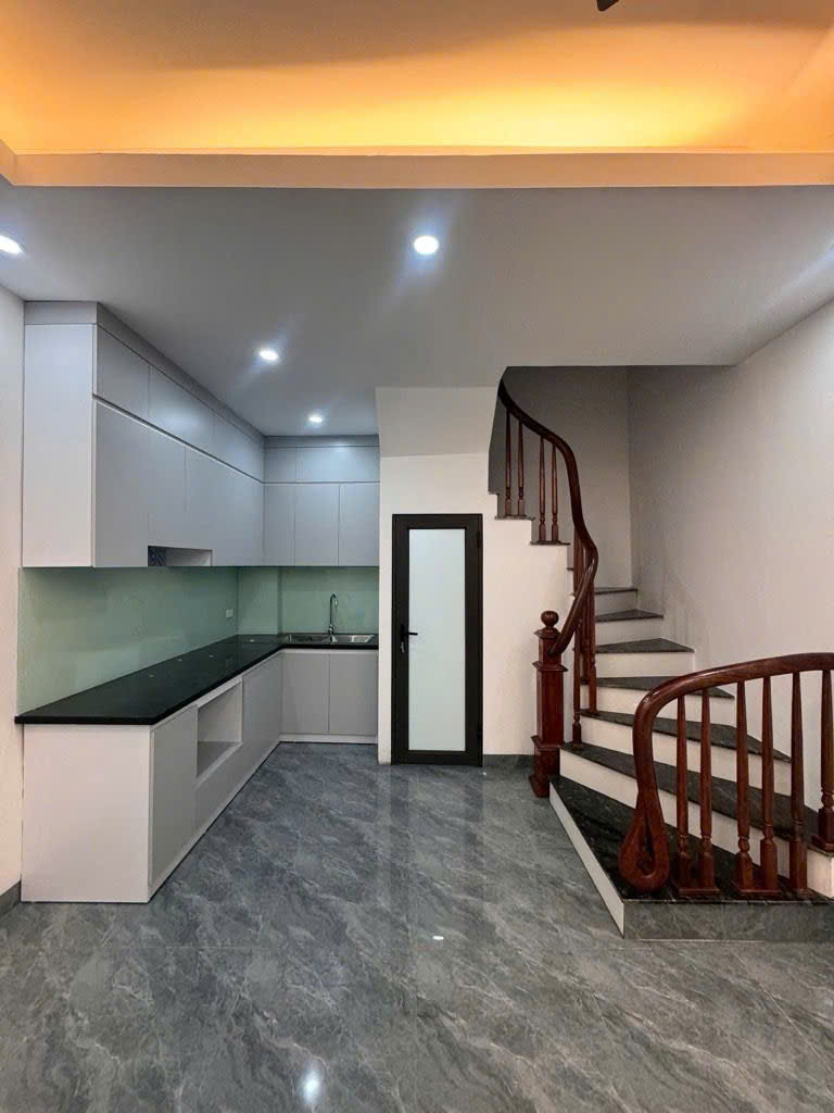 Nhỉnh 4.x tỷ 30m2 4 tầng 2 ngủ thoáng vĩnh viễn. Vĩnh Hưng Hoàng Mai Hà Nội 15980735