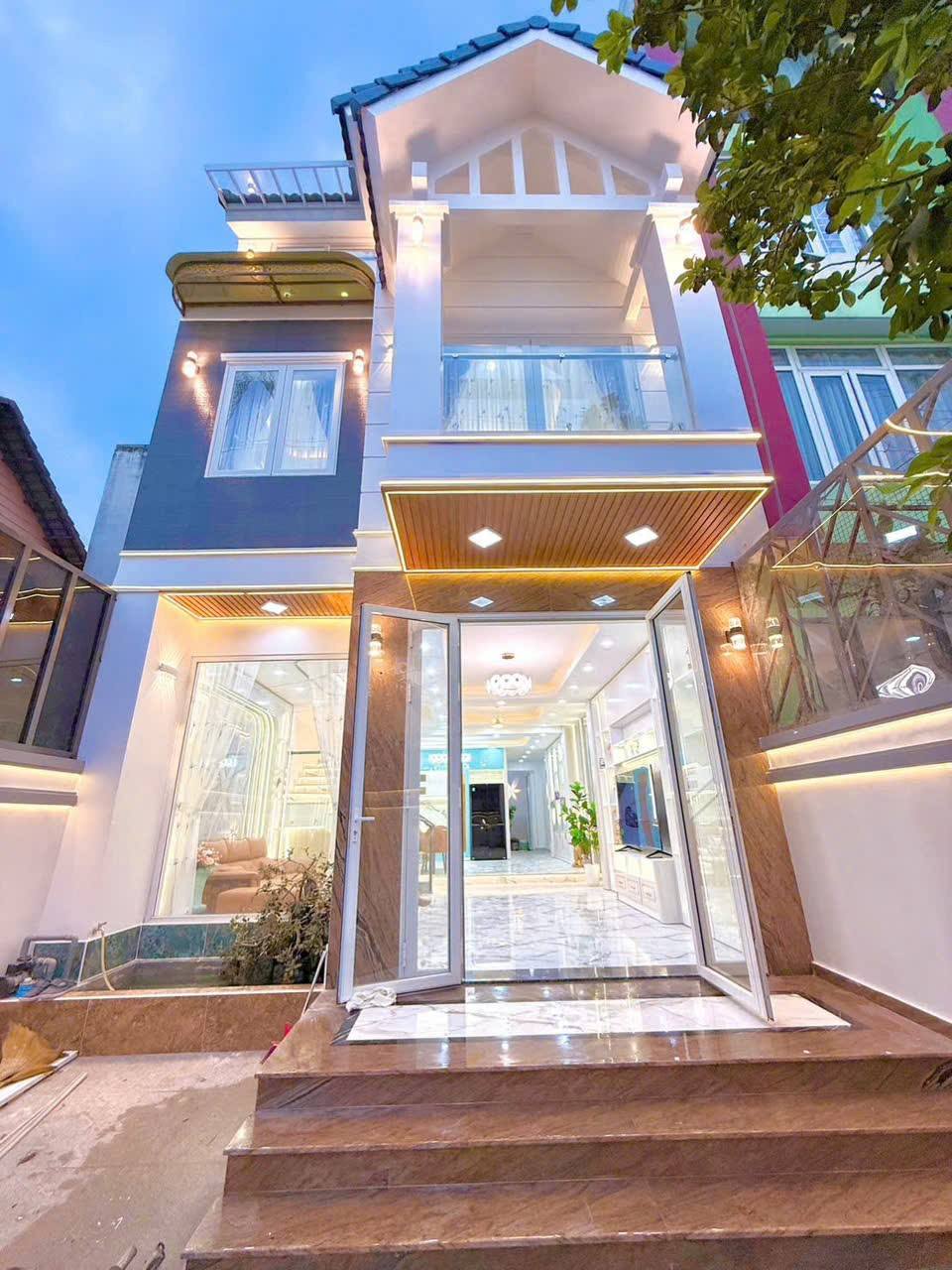 NHÀ BIỆT THỰ LÊ VĂN LƯƠNG, PHƯỚC KIỂN, NHÀ BÈ - SÂN RỘNG ĐẬU THOẢI MÁI 2 XE HƠI - CHỈ 12,6 TỶ 15980794