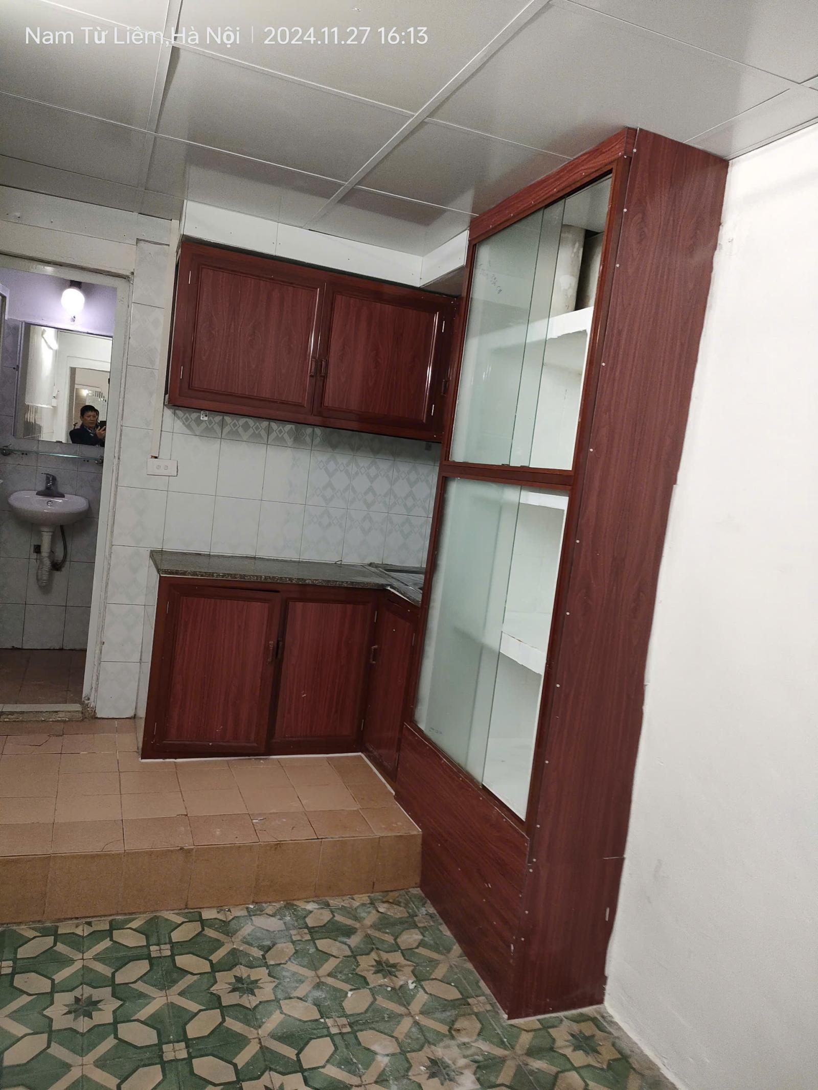 Bán gấp giá rẻ nhà Văn Chương 15m, 4 tầng, mặt tiền 2.8m, 3 tỷ Đống Đa. 15980905