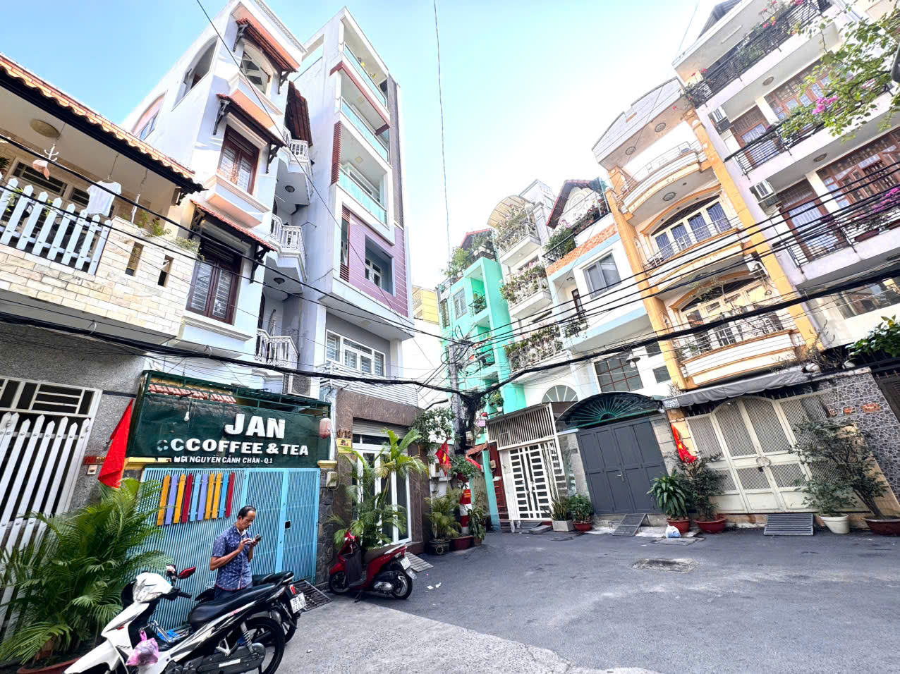 BÁN NHÀ 5 TẦNG HXH 10M NGAY BỘ CÔNG AN TP Đ.NGUYỄN TRÃI & NGUYỄN CẢNH CHÂN, QUẬN 1 - DT 53M2 FULL 15980913