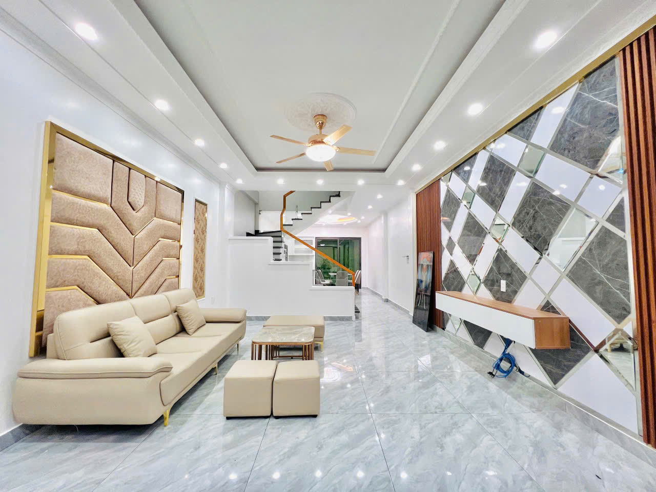 BÁN NHÀ 4 TẦNG PHỐ VĂN CAO – NGÔ QUYỀN – KHU PHỐ TÂY SẦM UẤT – GIÁ 3,7 TỶ 15980932