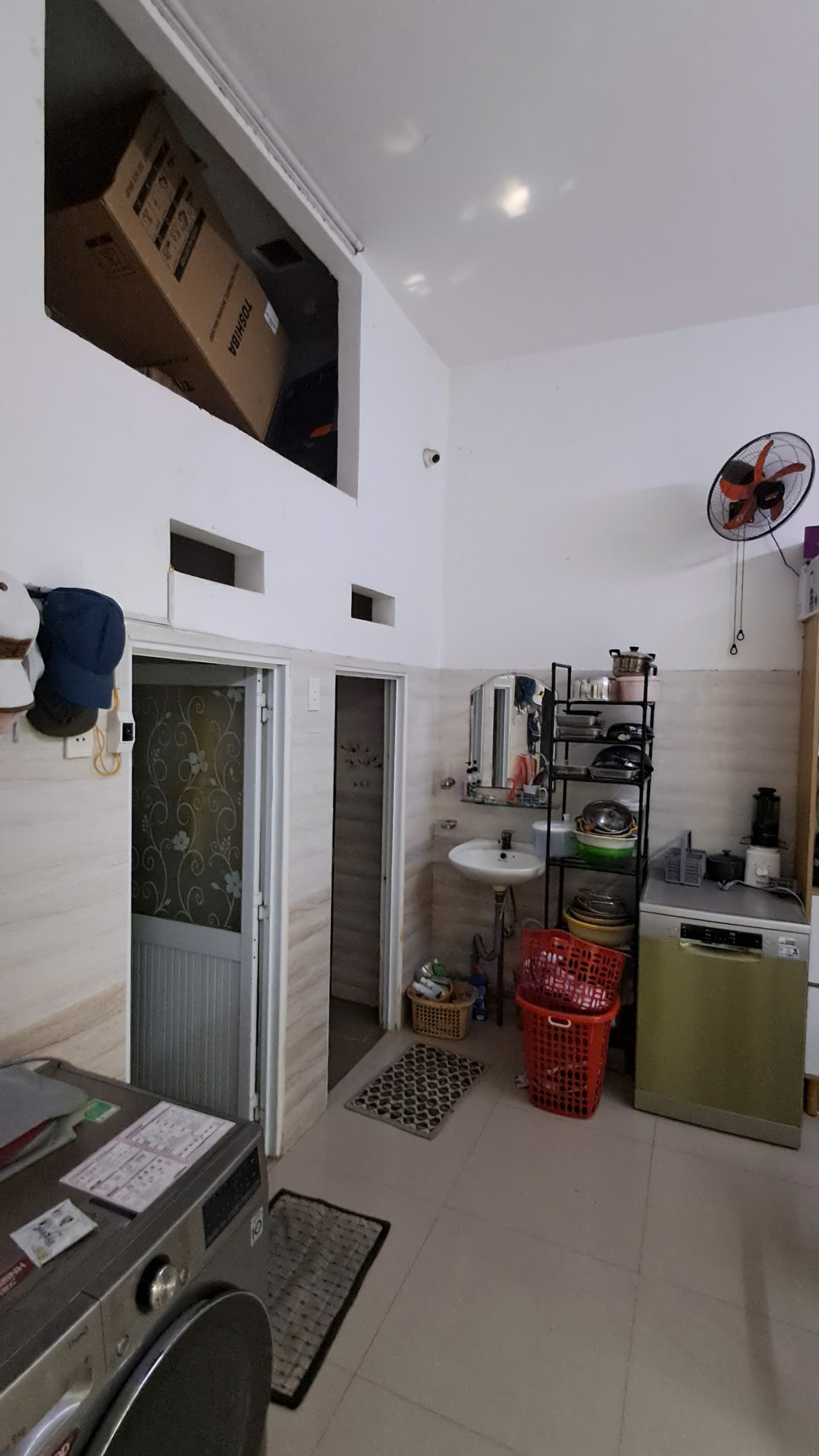 Chỉ 50 Triệu/m² - BÁN LÔ ĐẤT LỚN TẶNG 3 CĂN NHÀ CẤP 4 - NGAY CHỢ HIỆP BÌNH - PHẠM VĂN ĐỒNG - 15980972