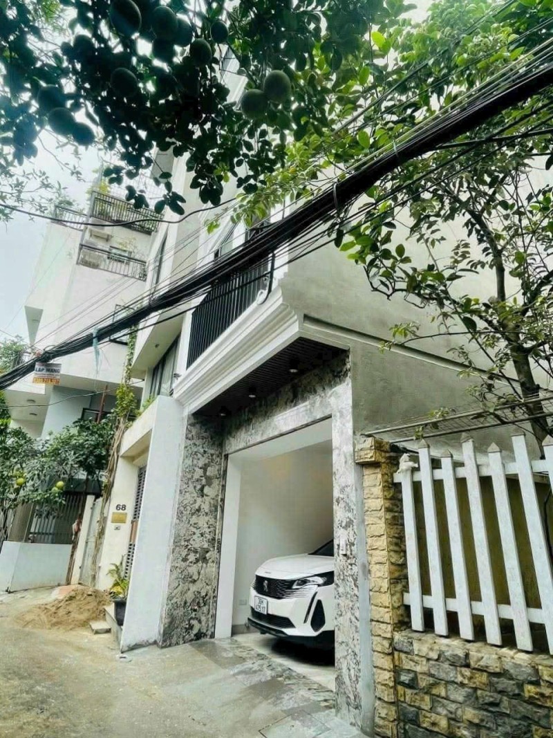 NHÀ GARA Ô TÔ – TRUNG TÂM NGỌC THỤY – 6 TẦNG – NGÕ 5M 15981027