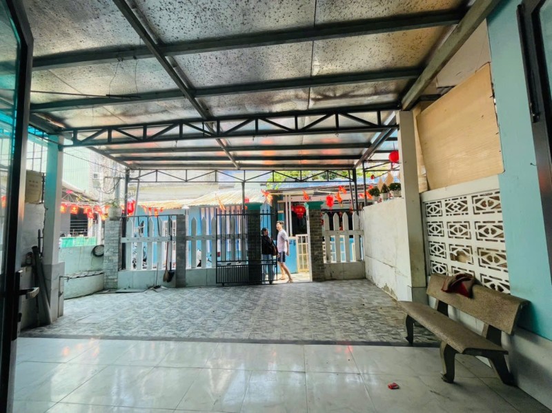 # Sát Nguyễn Tất Thành Ô tô đậu 50m Hà Khê 02, 106m2 ngang 5.7m, C4, 3.xx tỷ 15981044