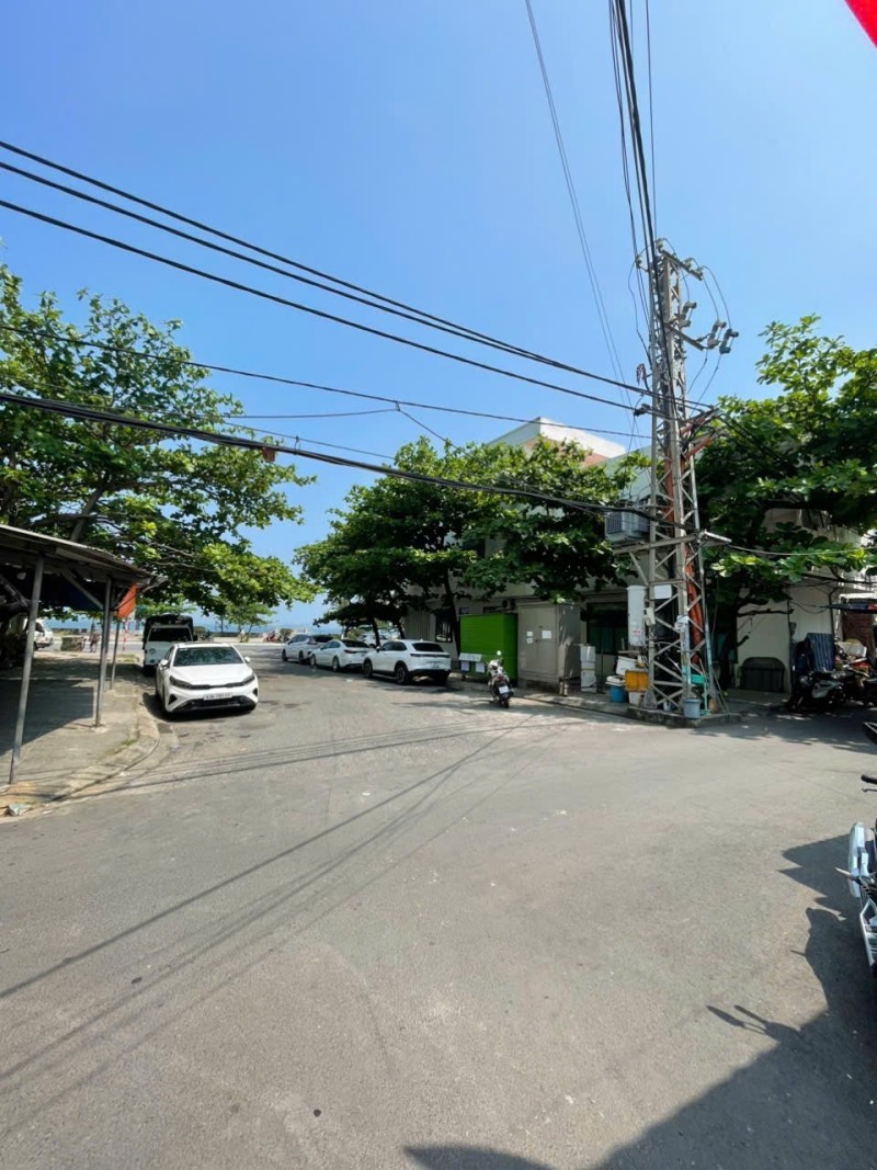 # Sát Nguyễn Tất Thành Ô tô đậu 50m Hà Khê 02, 106m2 ngang 5.7m, C4, 3.xx tỷ 15981044