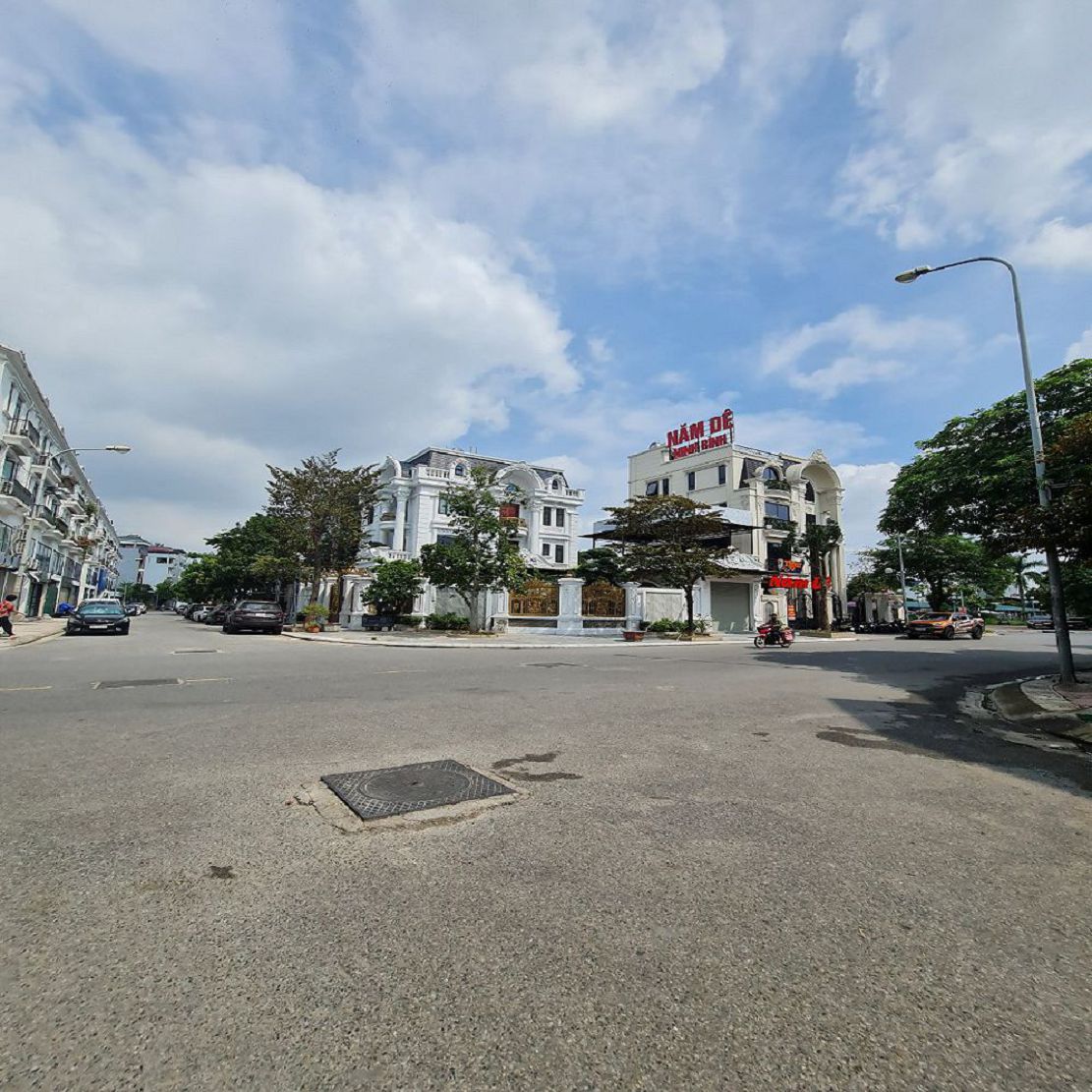 123m2 đất đấu giá 31ha, Trâu Quỳ, Gia Lâm, HN. Đường 13m view vườn hoa. Lh 0989894845  15981059