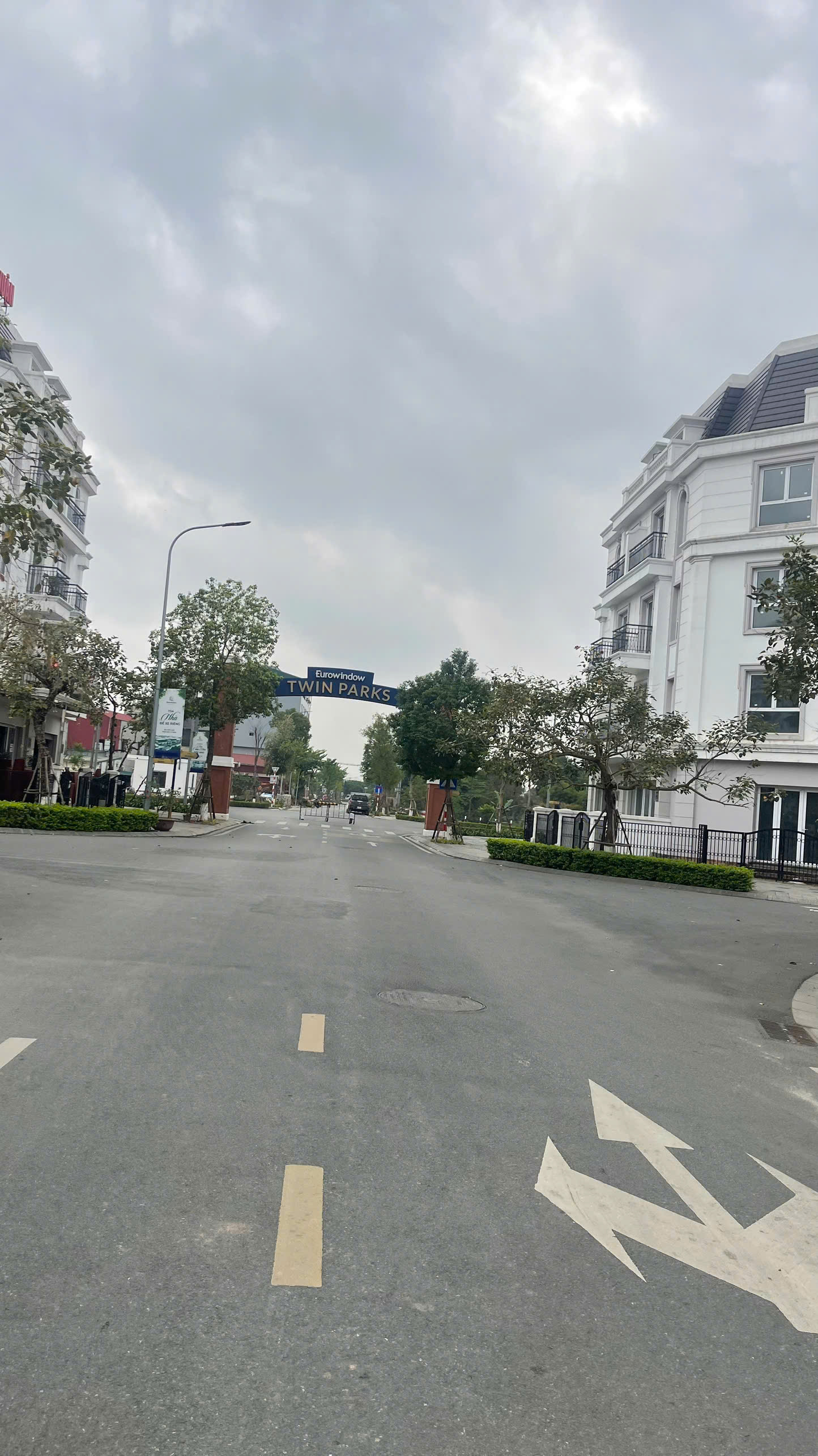 BÁN LIỀN KỀ EUROWINDOW GIA LÂM 75 M2 GIÁ NHỈNH 16 TỶ, LH 0985865658 15981086