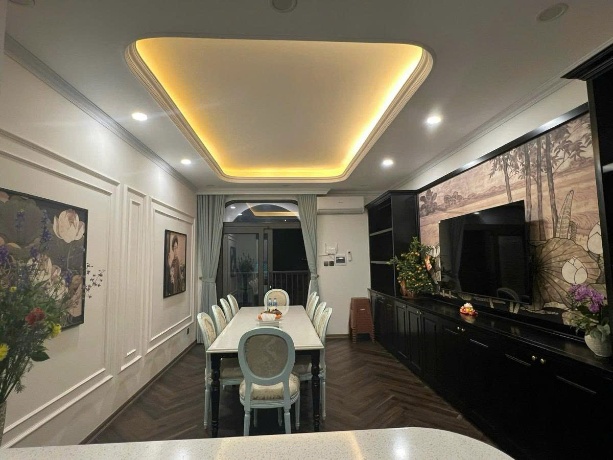 Cực hiếm! Bán nhà phân lô Lý Nam Đế, 36m2, 5 tầng, nhỉnh 17 tỷ, ô tô đỗ cửa, kinh doanh 15981092