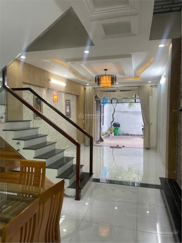 NHÀ ĐẸP HXH 6M.MỚI VÀO Ở NGAY,TỌA LẠC TẠI LÊ VĂN THỌ GẦN CÔNG VIÊN LÀNG HOA DT4,5X17=77M2 GIÁ 8,7 T 15981097