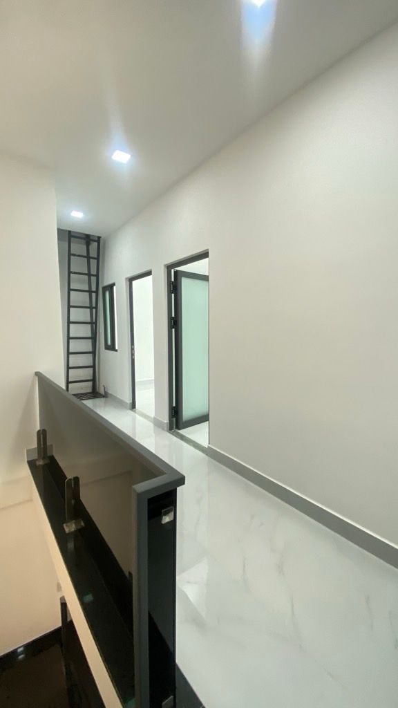 TÂN SƠN NHÌ – HẺM TẢI TRÁNH THÔNG – NHÀ MỚI 2 TẦNG – 60M NỞ HẬU – NHỈNH 7 TỶ 15981110