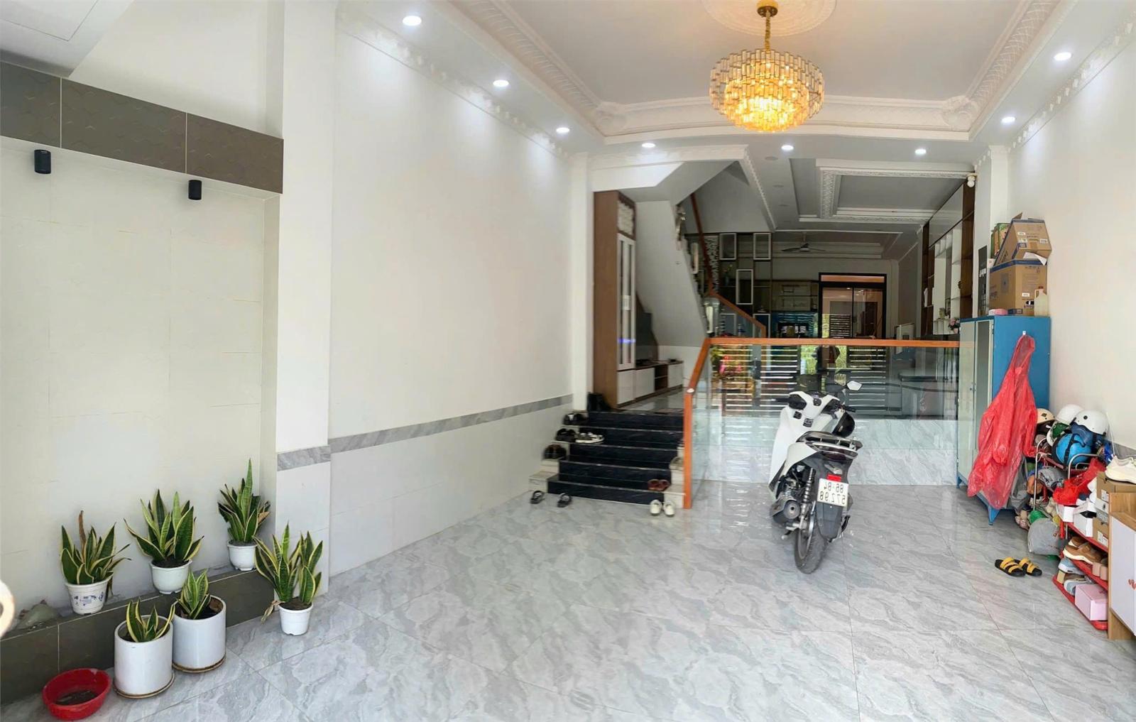 NHÀ 2 MẶT TIỀN, HẺM XE HƠI CẠNH LÊ VĂN LƯƠNG, 4 TÂNG, 9.3 TỶ, KHÔNG NGẬP 15981122