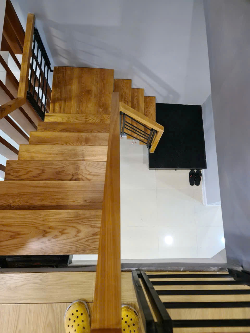 Nhà mới 2 tầng mặt tiền kinh doanh đường Phạm Thế Hiển (số lẻ) P7Q8 . Giá: 10.5 tỷ 15981124