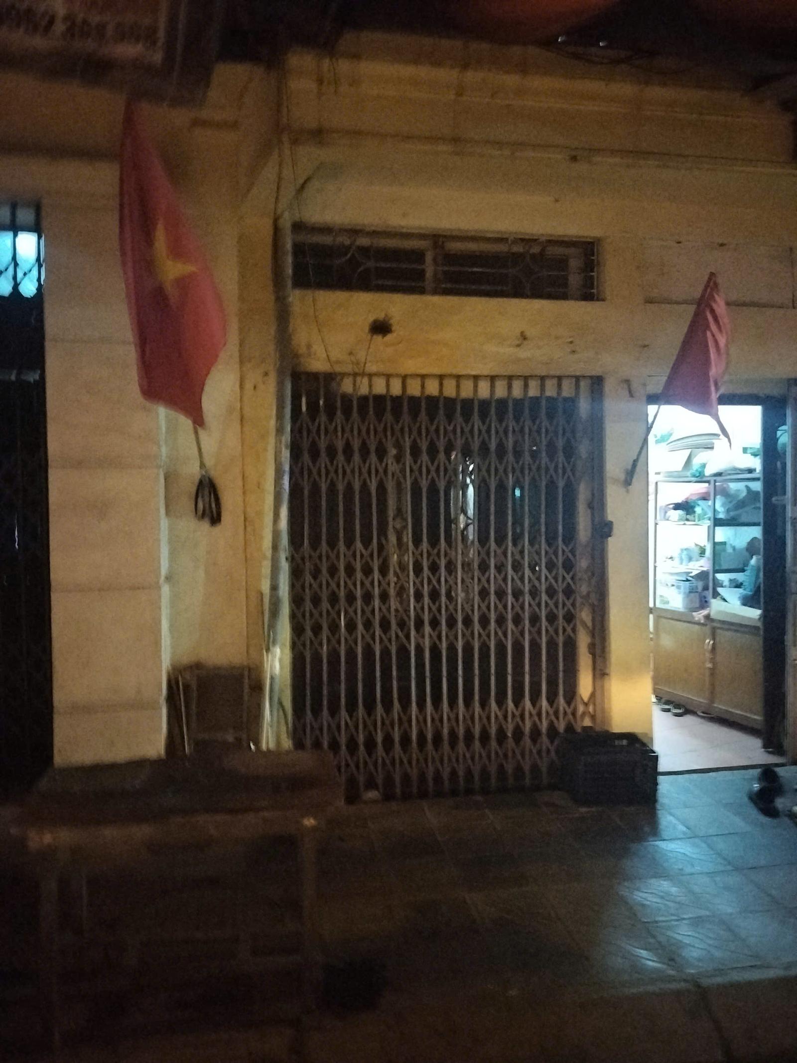 Cần bán mặt bằng kinh doanh Lĩnh Nam - 18m2 nhỉnh 5 tỷ - sổ riêng - phân lô ô tô- vỉa hè 15981142