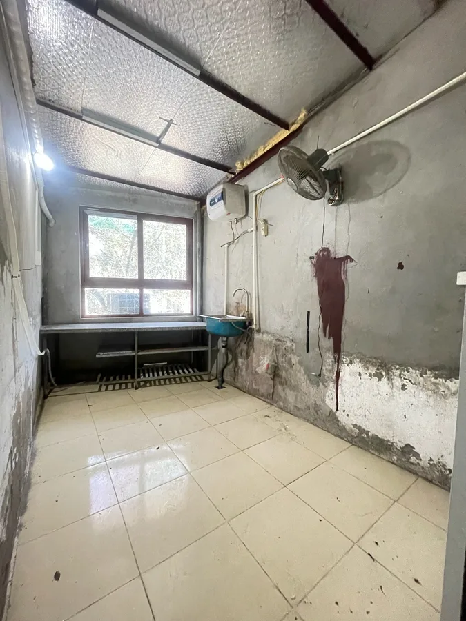 Cần bán mặt bằng kinh doanh Lĩnh Nam - 18m2 nhỉnh 5 tỷ - sổ riêng - phân lô ô tô- vỉa hè 15981142