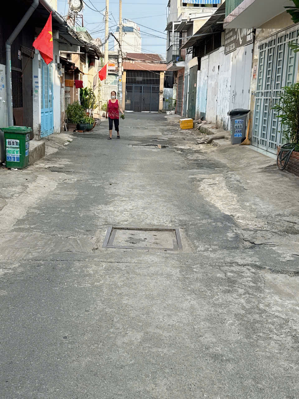 NHÀ ĐẸP MT HẺM 7M THÔNG HÀ ĐẶC, TRUNG TÂM TRUNG MỸ TÂY – CHỈ 4,5 TỶ 15981186