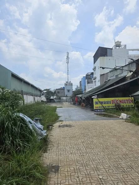 Bán nhà mặt tiền 16x70m giá 48,5 tỷ Đường Lê Văn Khương 15981194