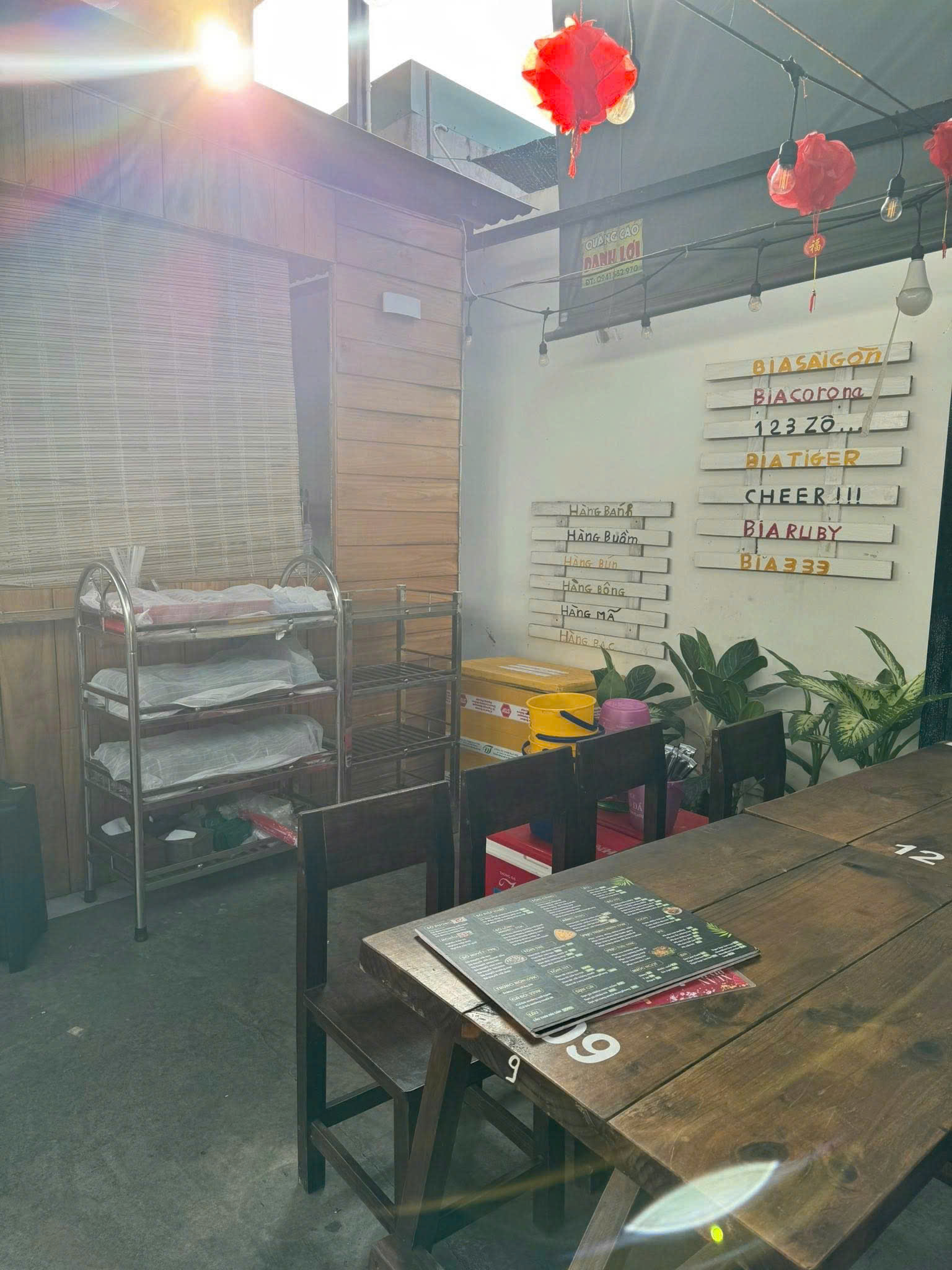 DO CÔNG VIỆC GIA ĐÌNH KHÁ NHIỀU KHÔNG ĐỦ THỜI GIAN QUẢN LÝ NÊN EM CẦN SANG QUÁN ĂN 15981196