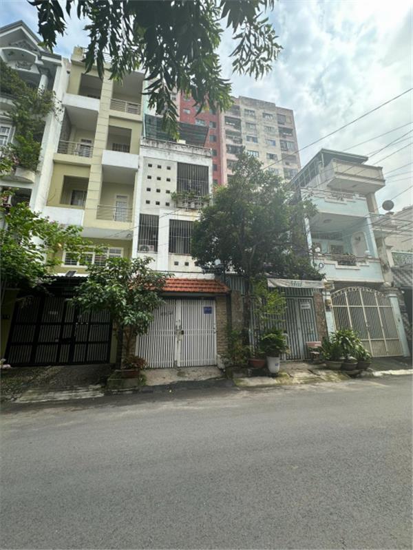 Bán mặt tiền đường HXT 10m 409/ Nguyễn Oanh P17 Gò Vấp. DT 4x17m (CN 65 m2) 1tr1L giá 9,1 tỷ 15981210