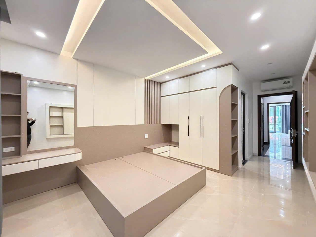 Siêu phẩm Văn Cao - 80m 5 tầng - Thang Máy - Đường 10m 15981218