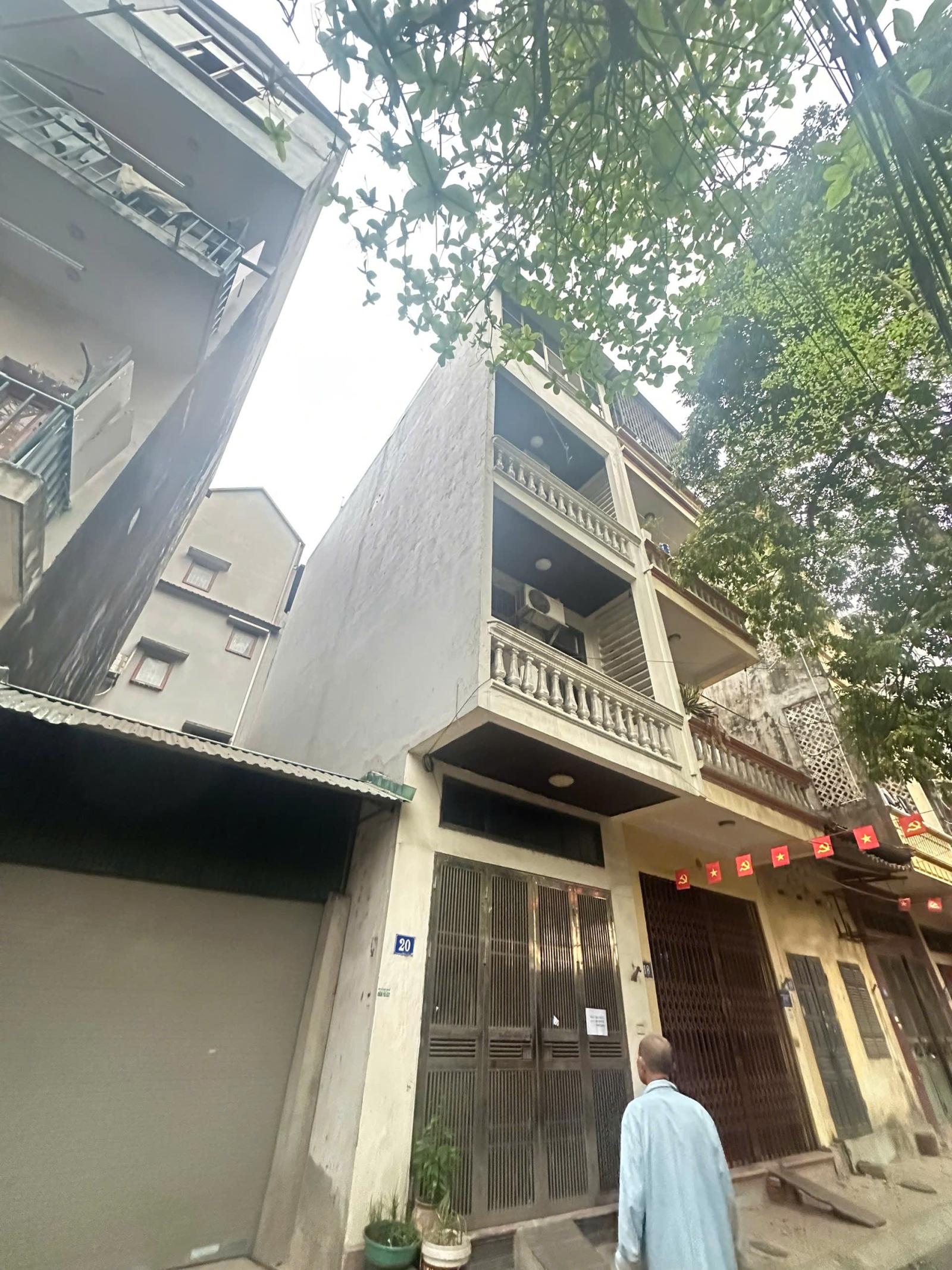 Bán Nhà Xuân Phương DT 70m2 MT 6m , Đường ô tô tránh, KD Thuận Tiện 15981220