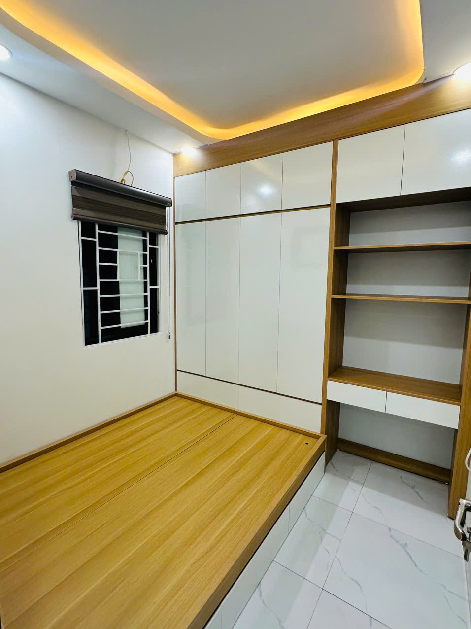 Cho thuê căn 2Pn Full đủ đồ cực đẹp tại ngõ 185 Quan Nhân 15981241