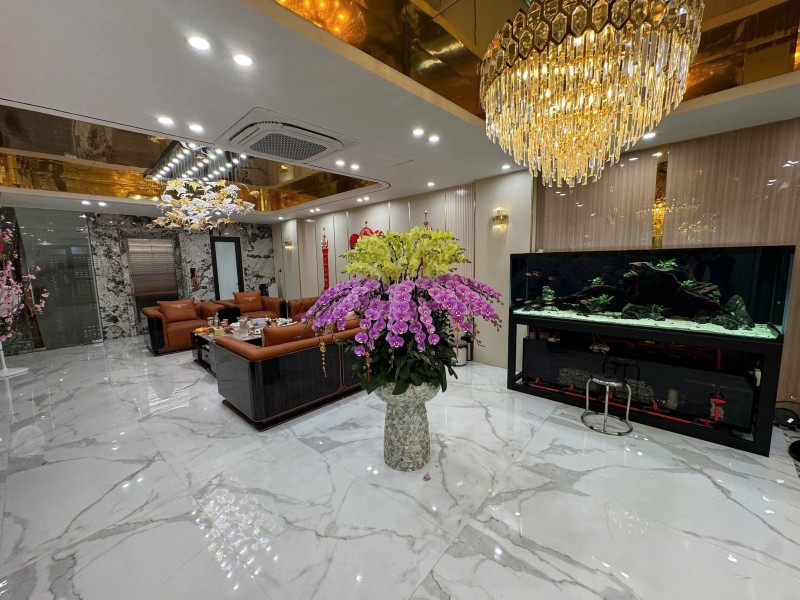 Bán nhà Phố Trạm,Long Biên 8 tầng,95m,mt5.5m oto tránh,kinh doanh nhỉnh 30 tỷ 15981339