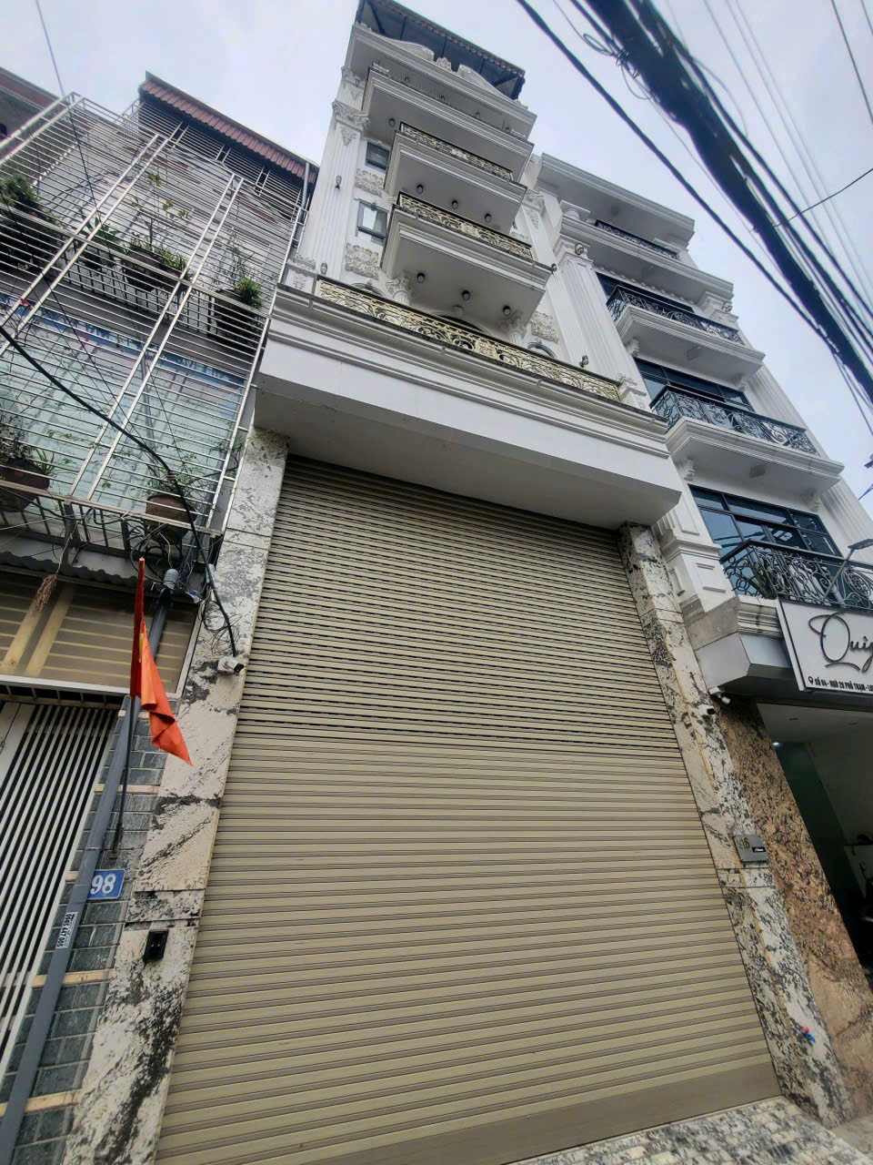 Bán nhà Phố Trạm,Long Biên 8 tầng,95m,mt5.5m oto tránh,kinh doanh nhỉnh 30 tỷ 15981339