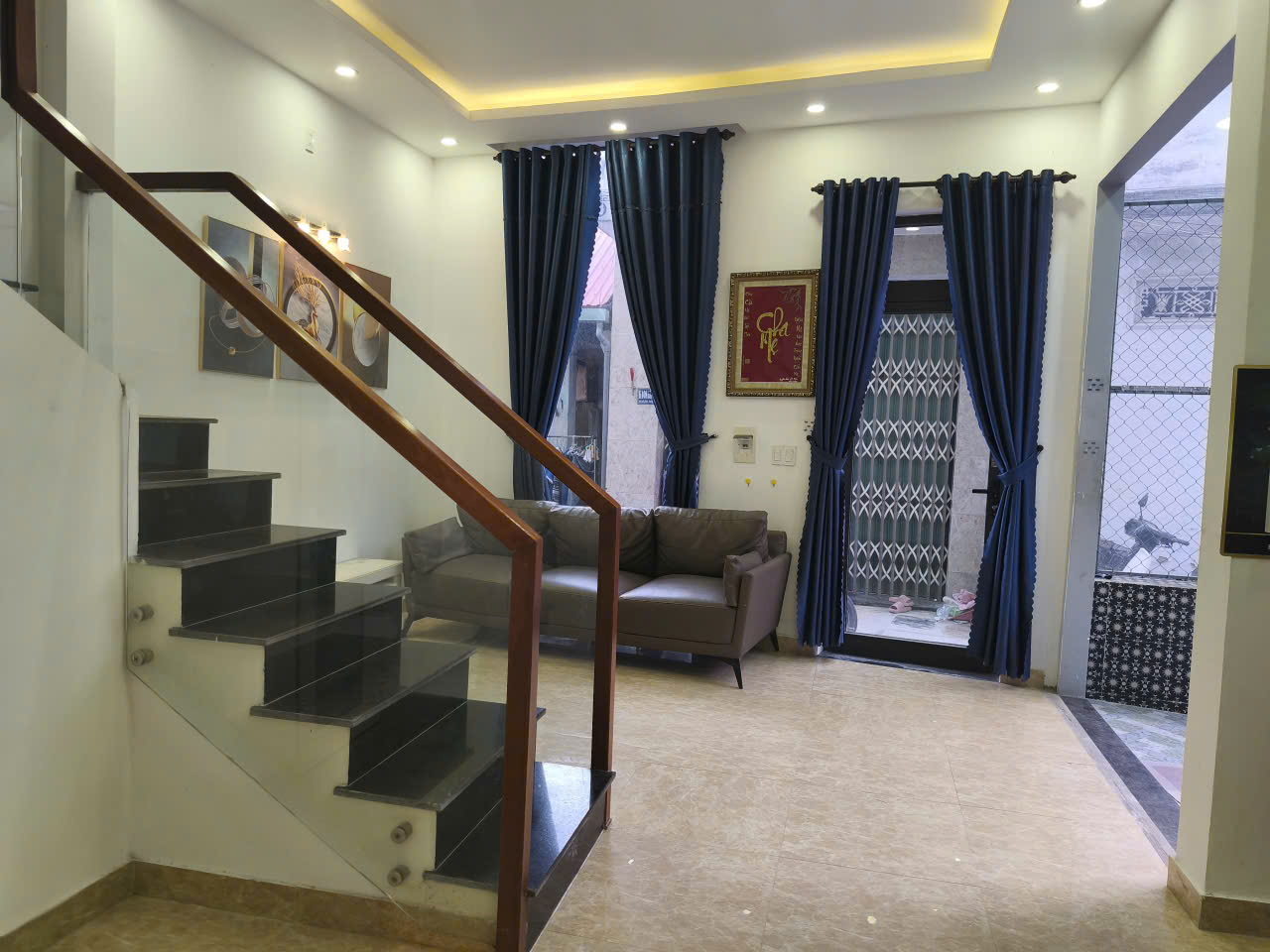 ♪ 2 mặt thoáng K Hoàng Diệu, 50m2 3 tầng, 3P ngủ khép kín, sân thượng trước-sau, ở ngay 3.95 tỷ 15981338