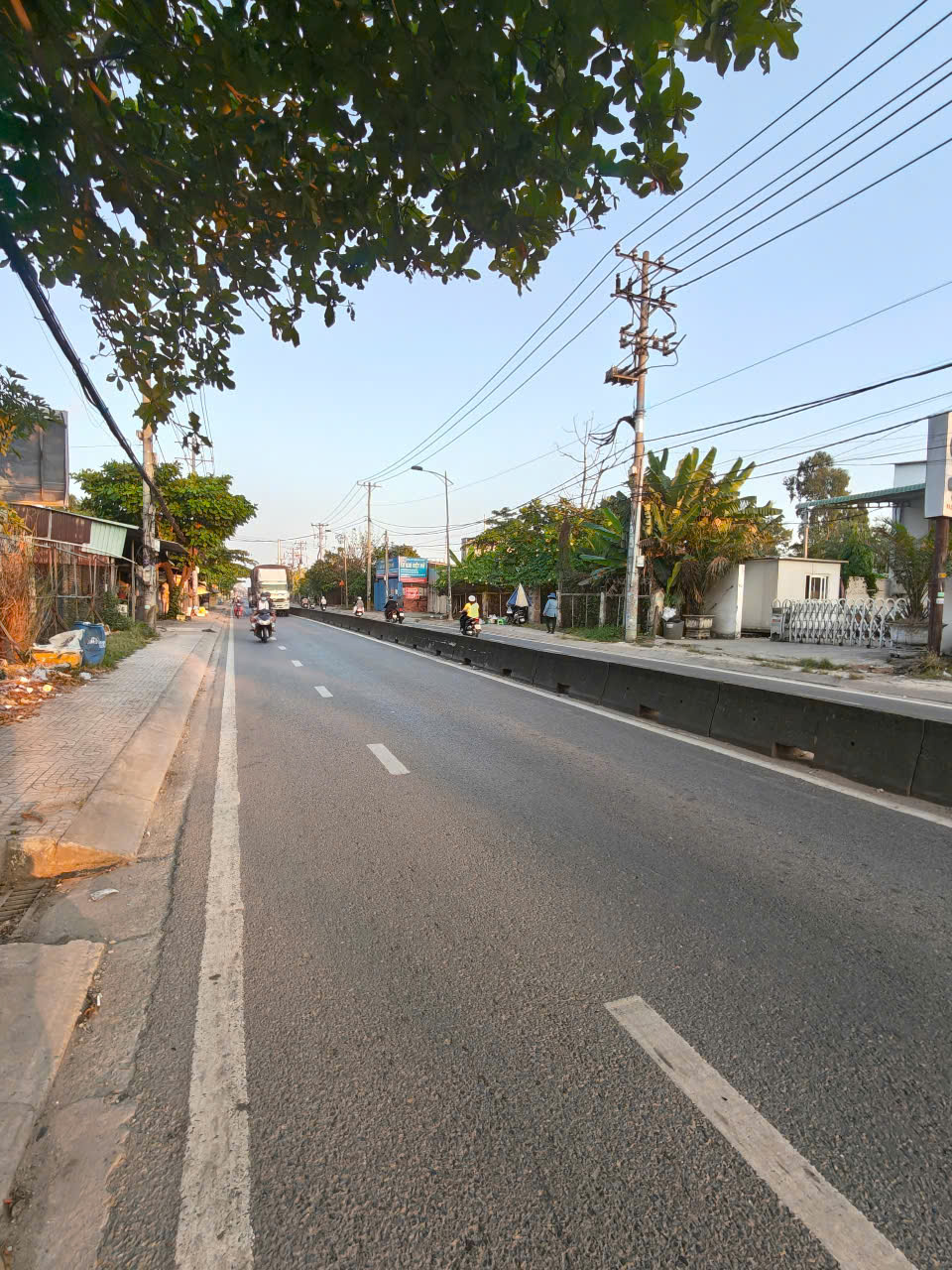 BÁN ĐẤT MT NGUYỄN VĂN BỨA – NGANG 20M HIẾM – GẦN TRƯỜNG NGUYỄN VĂN CỪ 15981351