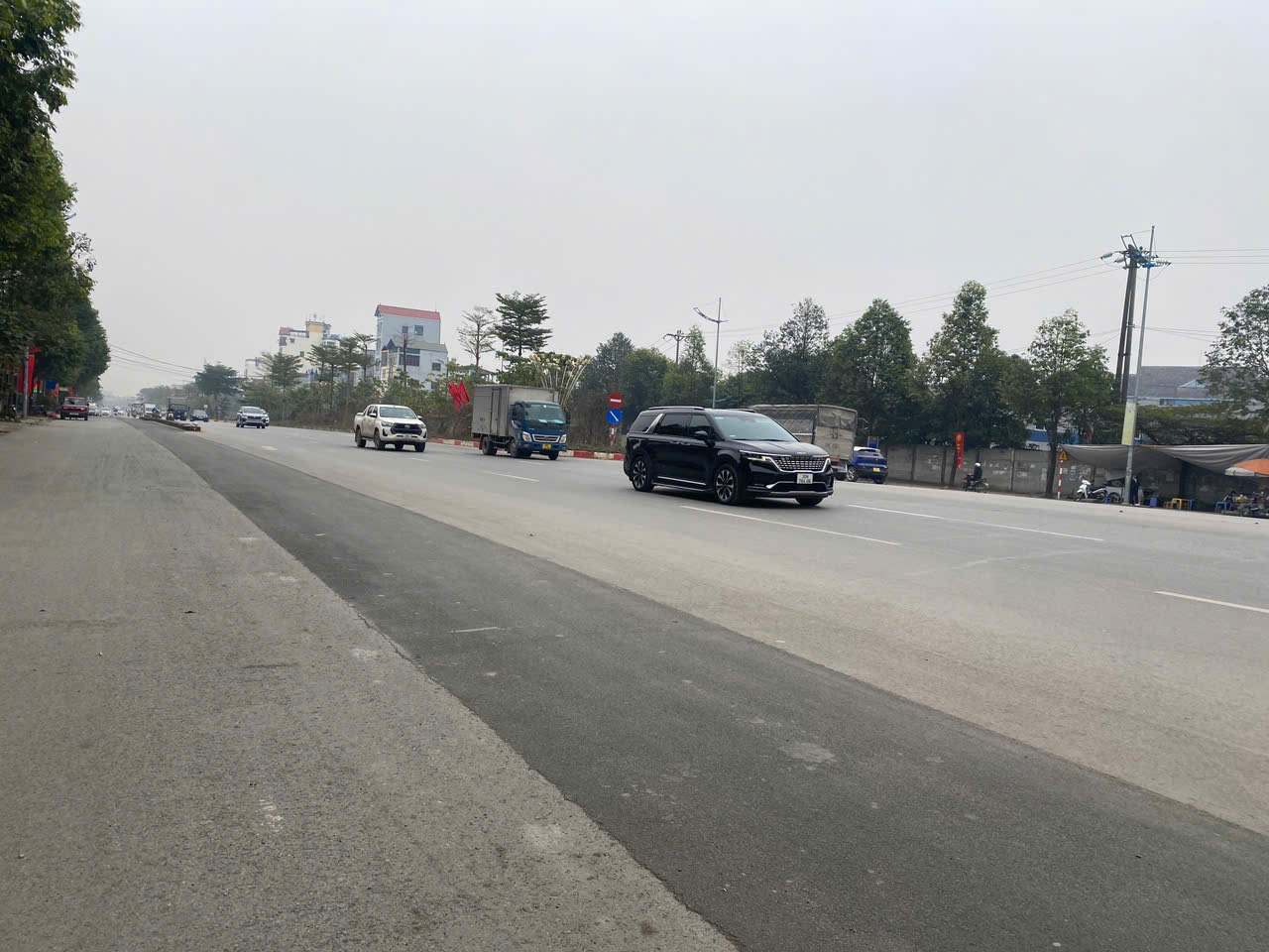 •	Mặt đường QL6 phường Chương Mỹ - diện tích 210m2 – 29 tỷ, kinh doanh sầm uất 15981392