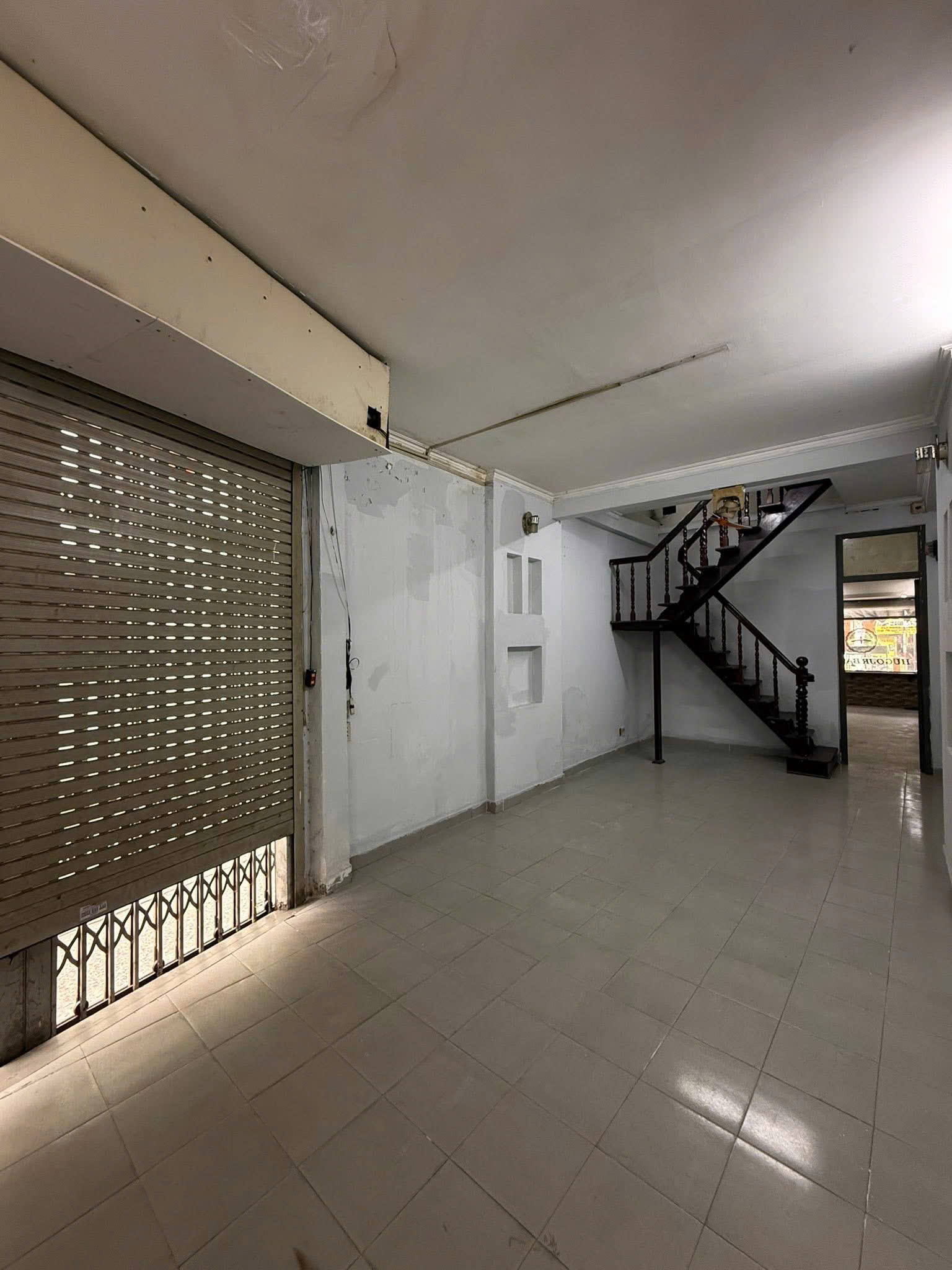 Bán nhà Mặt tiền Âu Cơ - gần Ngã tư Lạc Long Quân, 5,9x18m, 2 tầng - cho thuê tốt, 9 tỷ. 15981458