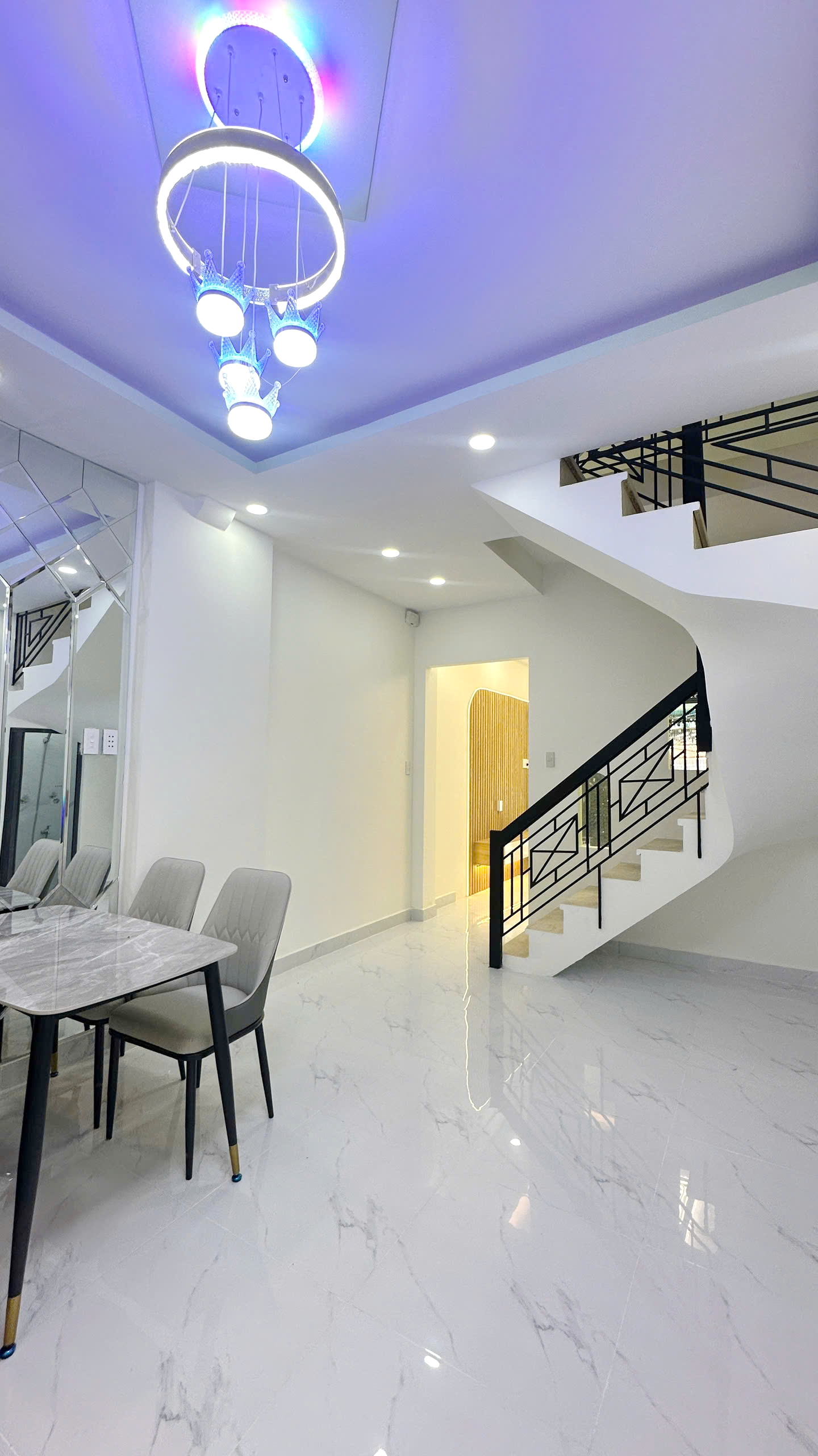 Nhà mới 2lầu/4PN Dương Bá Trạc P1Q8 P.Chánh Hưng 15981470