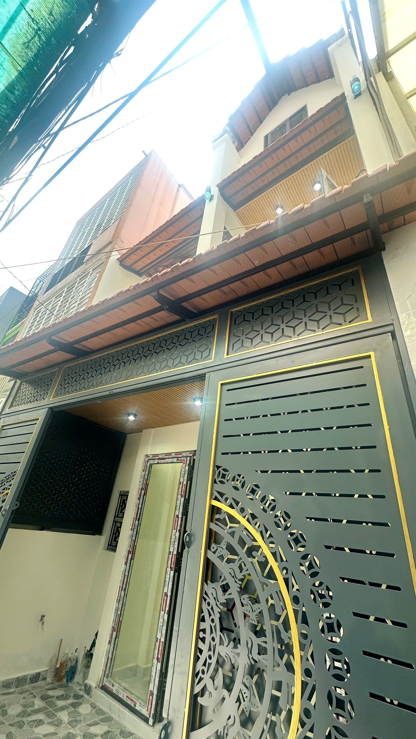 Nhà mới 2lầu/4PN Dương Bá Trạc P1Q8 P.Chánh Hưng 15981477