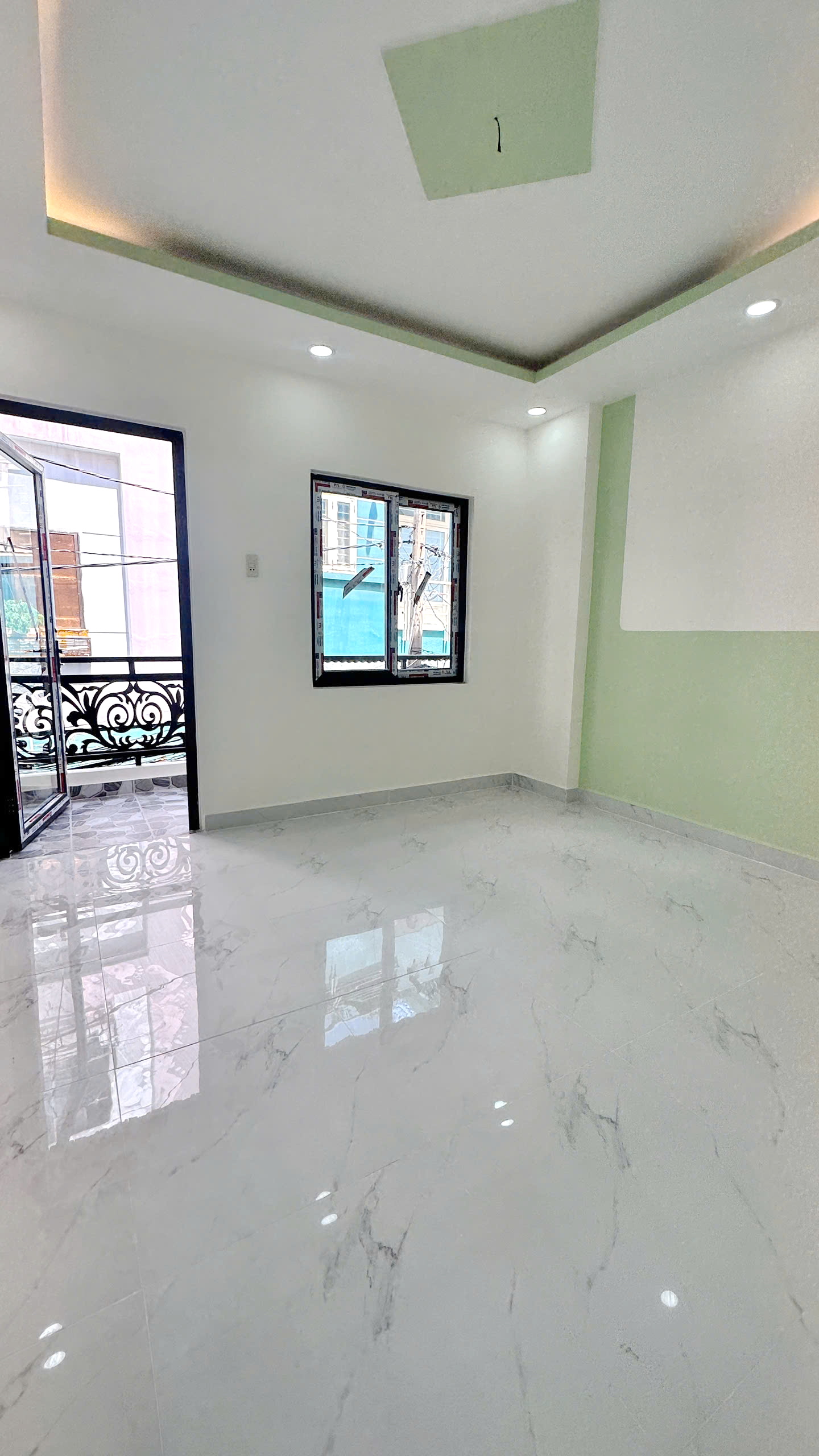 Nhà mới 2lầu/4PN Dương Bá Trạc P1Q8 P.Chánh Hưng 15981477