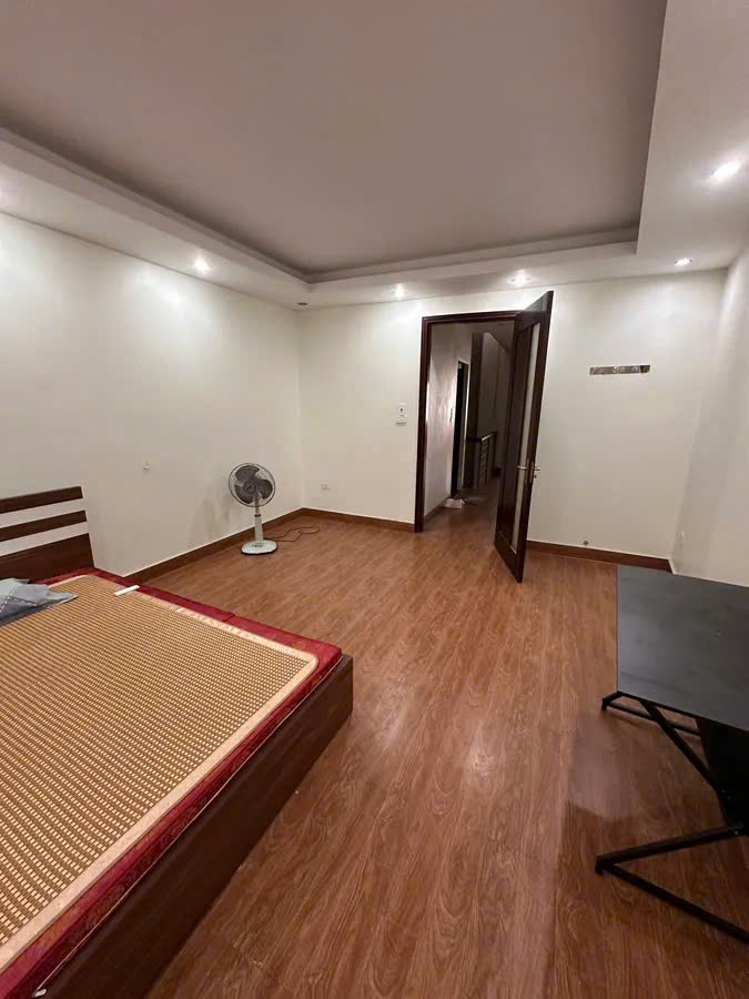 BÁN NHÀ BA ĐÌNH - ĐỘI CẤN  PHÂN LÔ Ô TÔ TRÁNH - MẶT TIỀN RỘNG 15981489