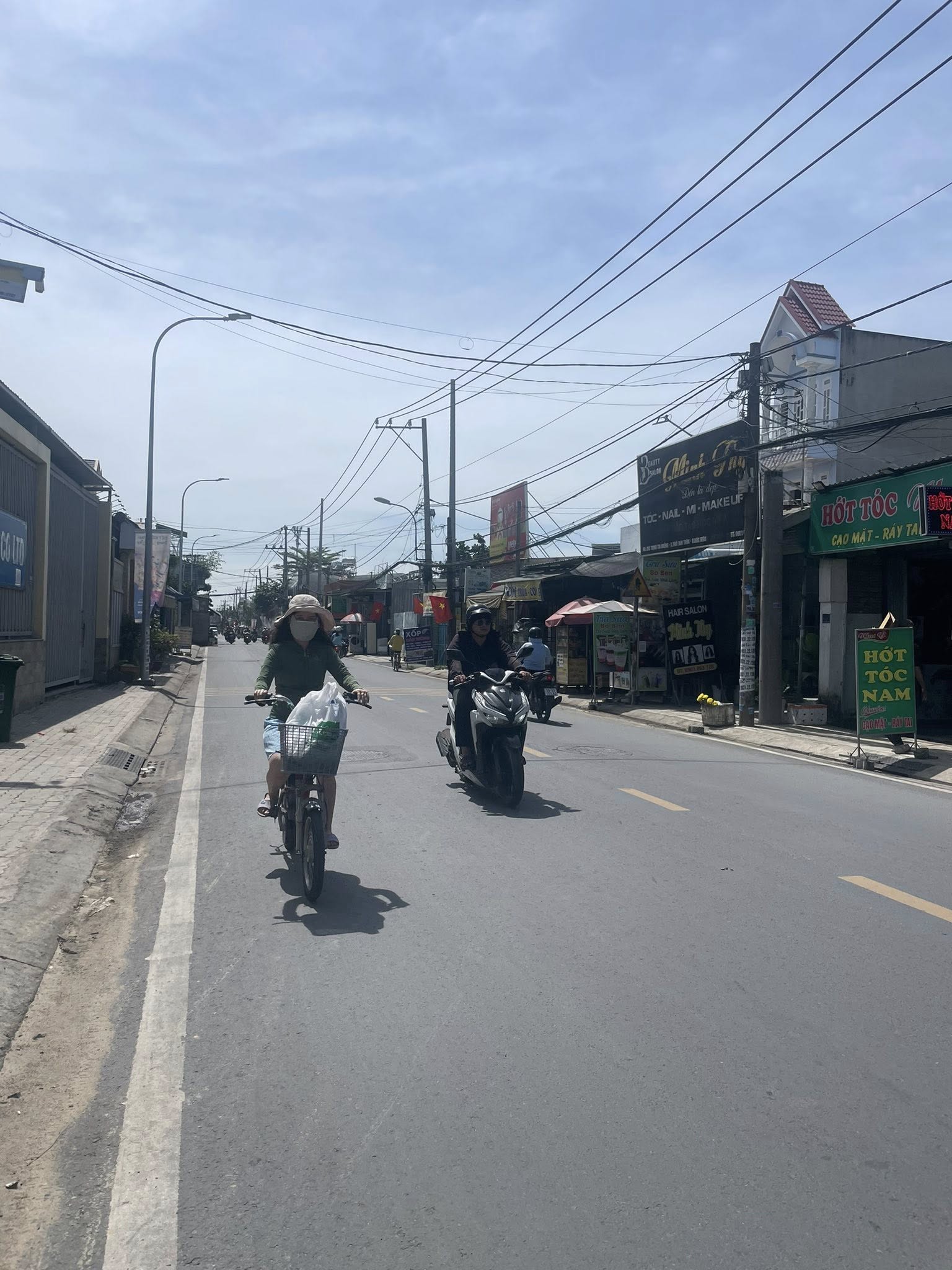 Bán nhà mặt tiền 7x45m giá 14,5 tỷ Đường Trịnh Thị Miếng 15981526