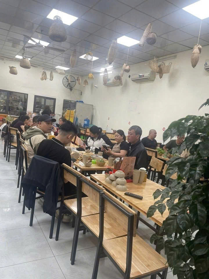 CHÍNH CHỦ SANG NHƯỢNG QUÁN BIA - SÁT VÁCH TIMES CITY - KHÁCH ỔN ĐỊNH 15981545