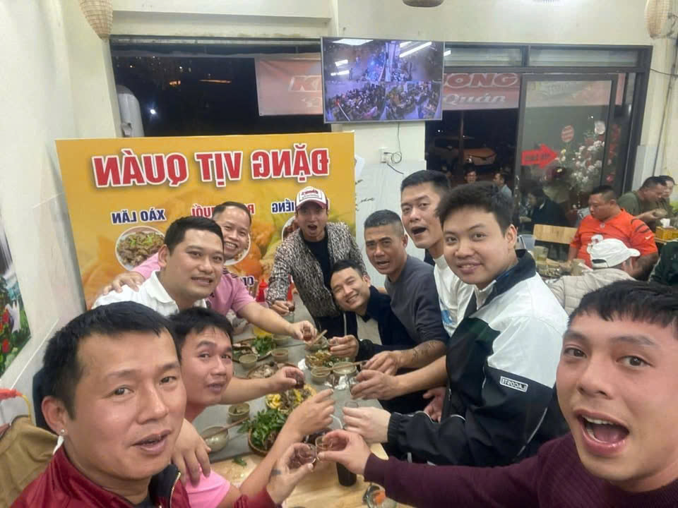 CHÍNH CHỦ SANG NHƯỢNG QUÁN BIA - SÁT VÁCH TIMES CITY - KHÁCH ỔN ĐỊNH 15981545