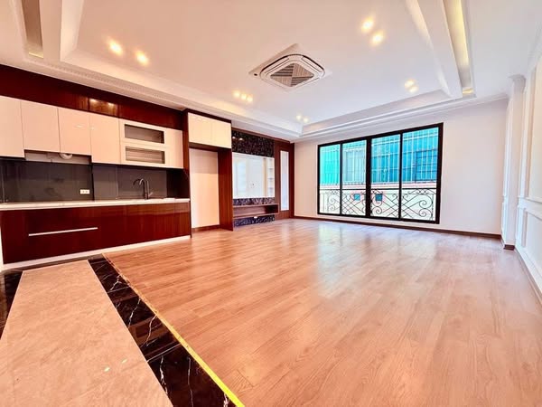 Siêu hiếm, bán nhà Văn Cao, ô tô đỗ cửa, 6 tầng thang máy, mặt tiền rộng, chỉ 19.5 tỷ 15981549