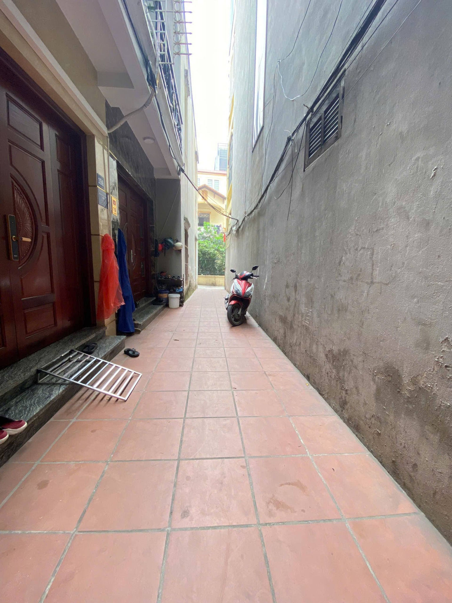 NHÀ NGÕ 172, XUÂN ĐỈNH, BẮC TỪ LIÊM-PHÂN LÔ-KD: 40M X5T, MT 3,5M, GIÁ 10,4 TỶ. 15981596