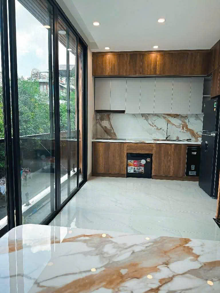 NHÀ 4 TẦNG HIỆN ĐẠI – 2 MẶT THOÁNG TRƯỚC SAU – NGANG 6M – GẦN SÔNG QUẬN 2 15981614