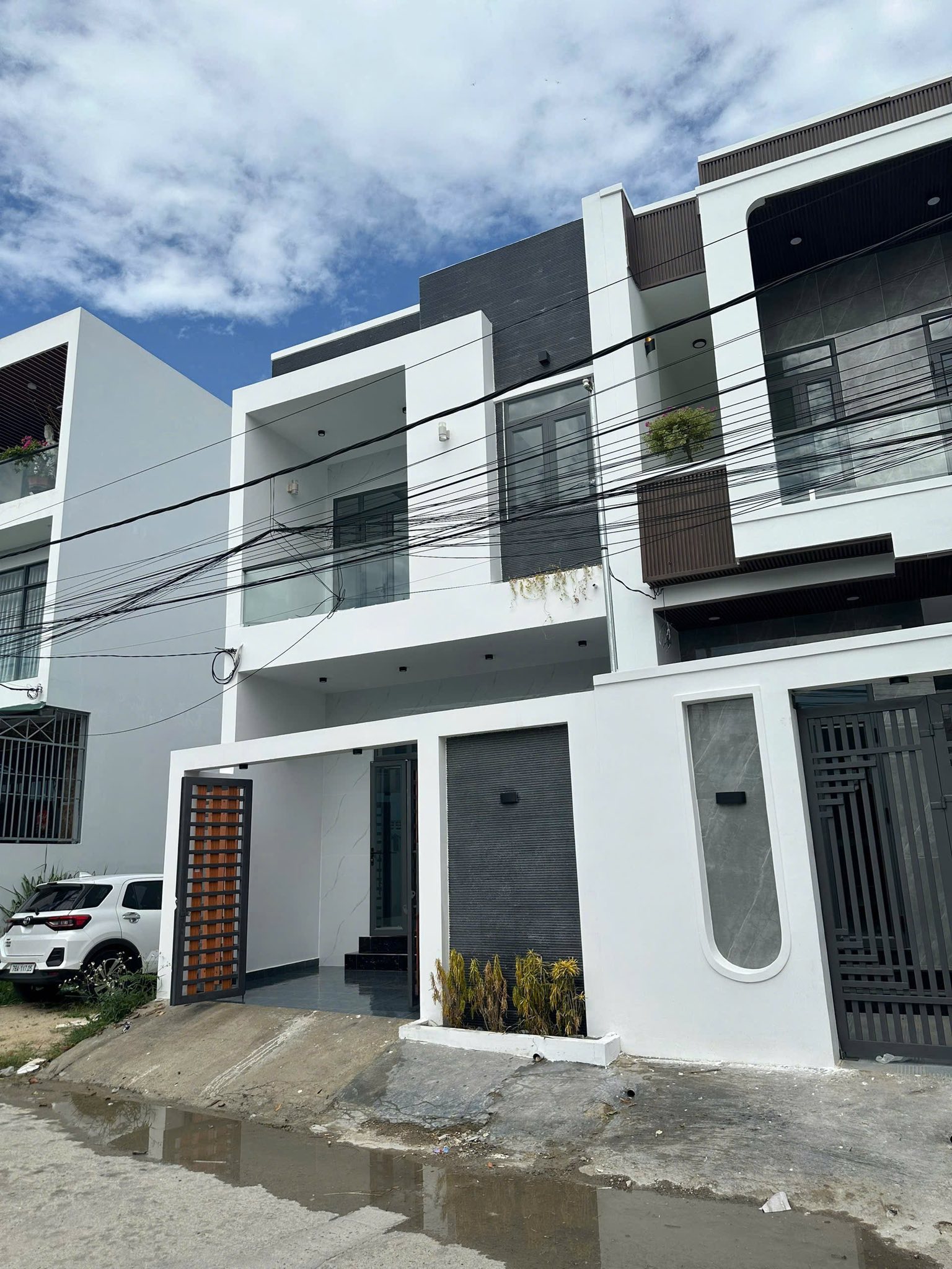 Nhà mới 2 tầng mặt tiền đường Ruộng Thổ, ngay đường Thông Tin - Diên An, Diên Khánh 15981618
